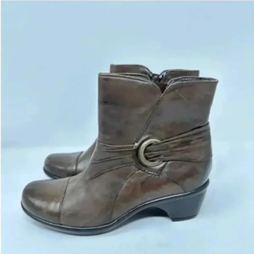 Clarks Bendables‎ Women's Brown Ankle Boots Booties Side Zip - Size 6